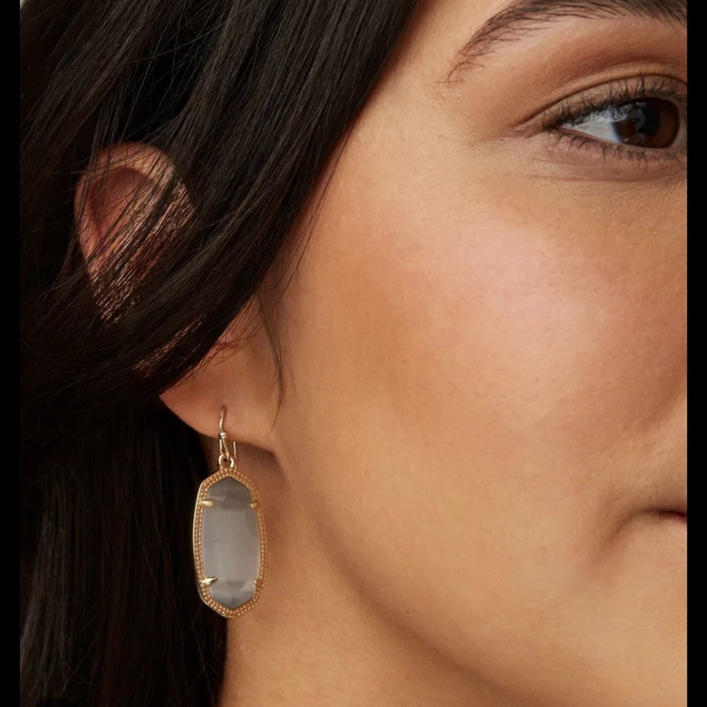 Kendra Scott Dani Drop Earrings in Silver and Violet Glass